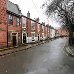 Boutique 2br - Prime Uni District - Sleeps 5