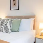Boutique 2br - Prime Uni District - Sleeps 5 Appartement *