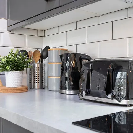 Апартаменти Executive 2-bed - Walk To Uni & Lgi *