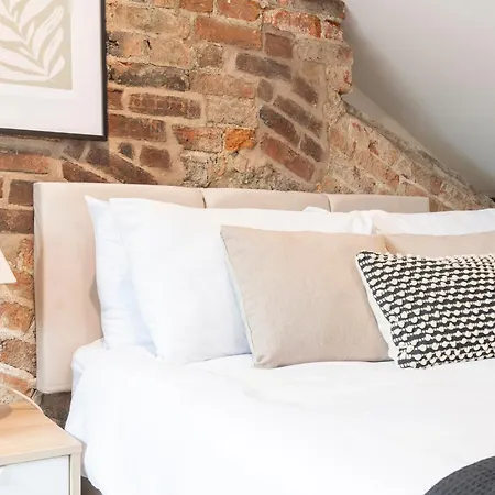 Executive 2-bed - Walk To Uni & Lgi Апартаменти