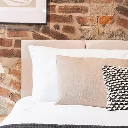 Stylish By Uni - Sleeps 5 Apartman Leeds