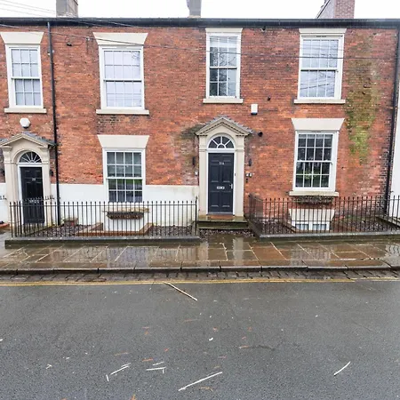 Stylish By Uni - Sleeps 5 * Leeds