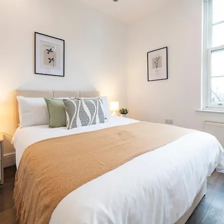 Stylish By Uni - Sleeps 5 Apartman Leeds