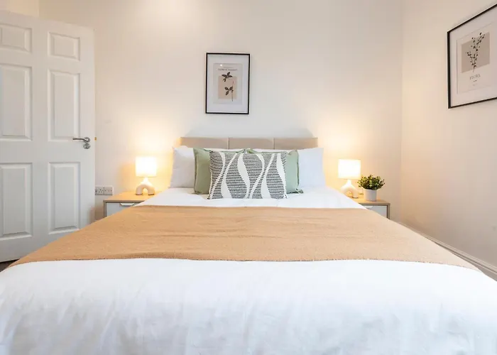 Executive 2-bed - Walk To Uni & Lgi Лідс