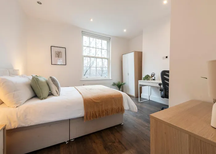 Апартаменти Executive 2-bed - Walk To Uni & Lgi *