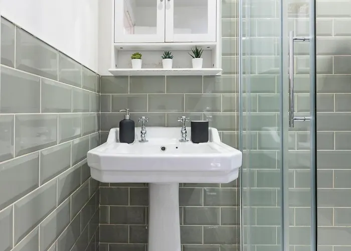 Executive 2-bed - Walk To Uni & Lgi * Лідс