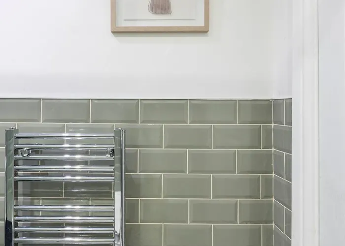 Apartamento Spacious 2-Bed Near LGI - Ideal for 5