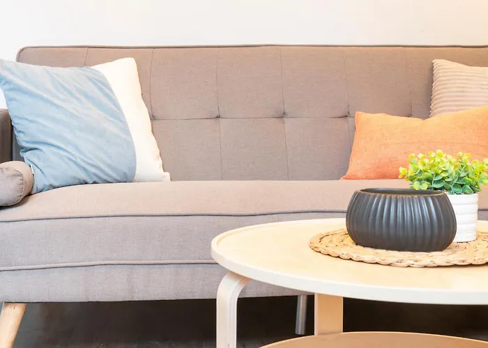 Apartment Modern 2-Bed - Sofa - Walk To Uni & Lgi *